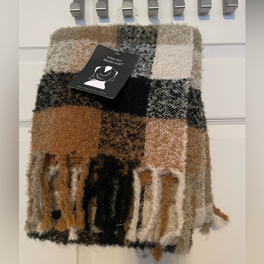 NWT Joann Hildie Jo Black Tan Cream Plaid Fringe Blanket Scarf 76” 28”